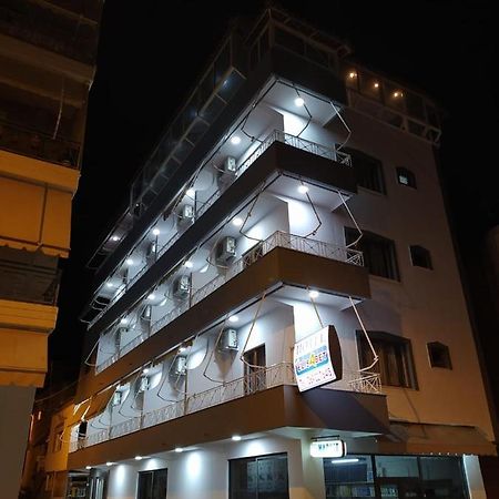 Hotel Elisabet Саранде Екстериор снимка
