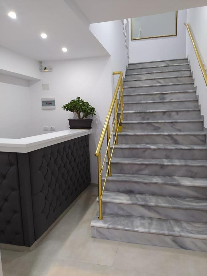 Hotel Elisabet Саранде Екстериор снимка