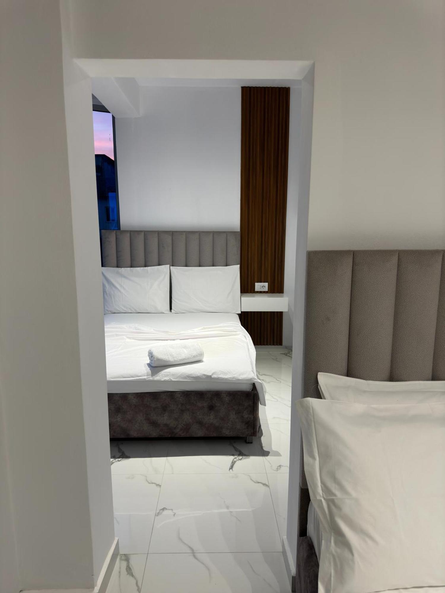 Hotel Elisabet Саранде Екстериор снимка