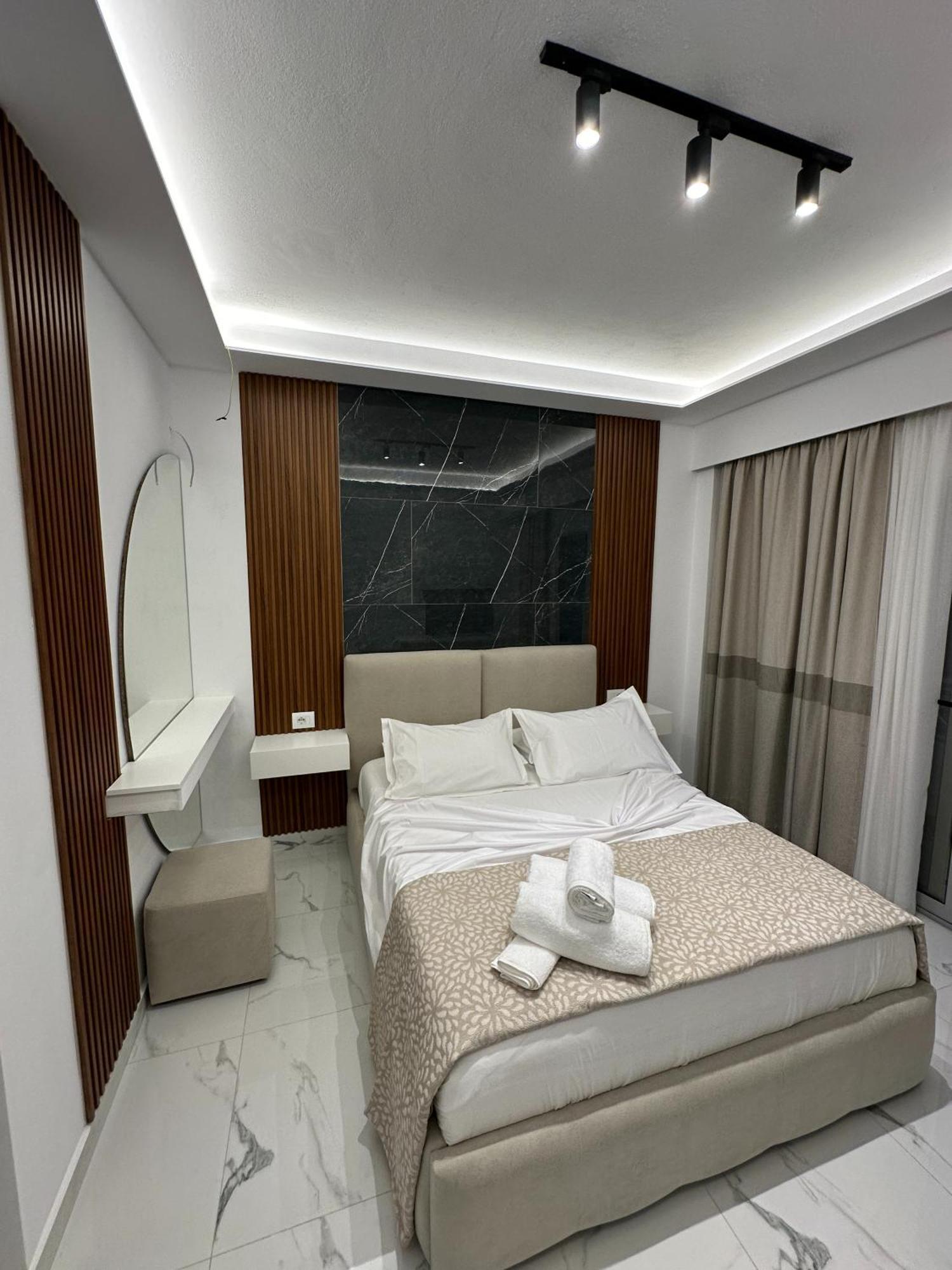 Hotel Elisabet Саранде Екстериор снимка