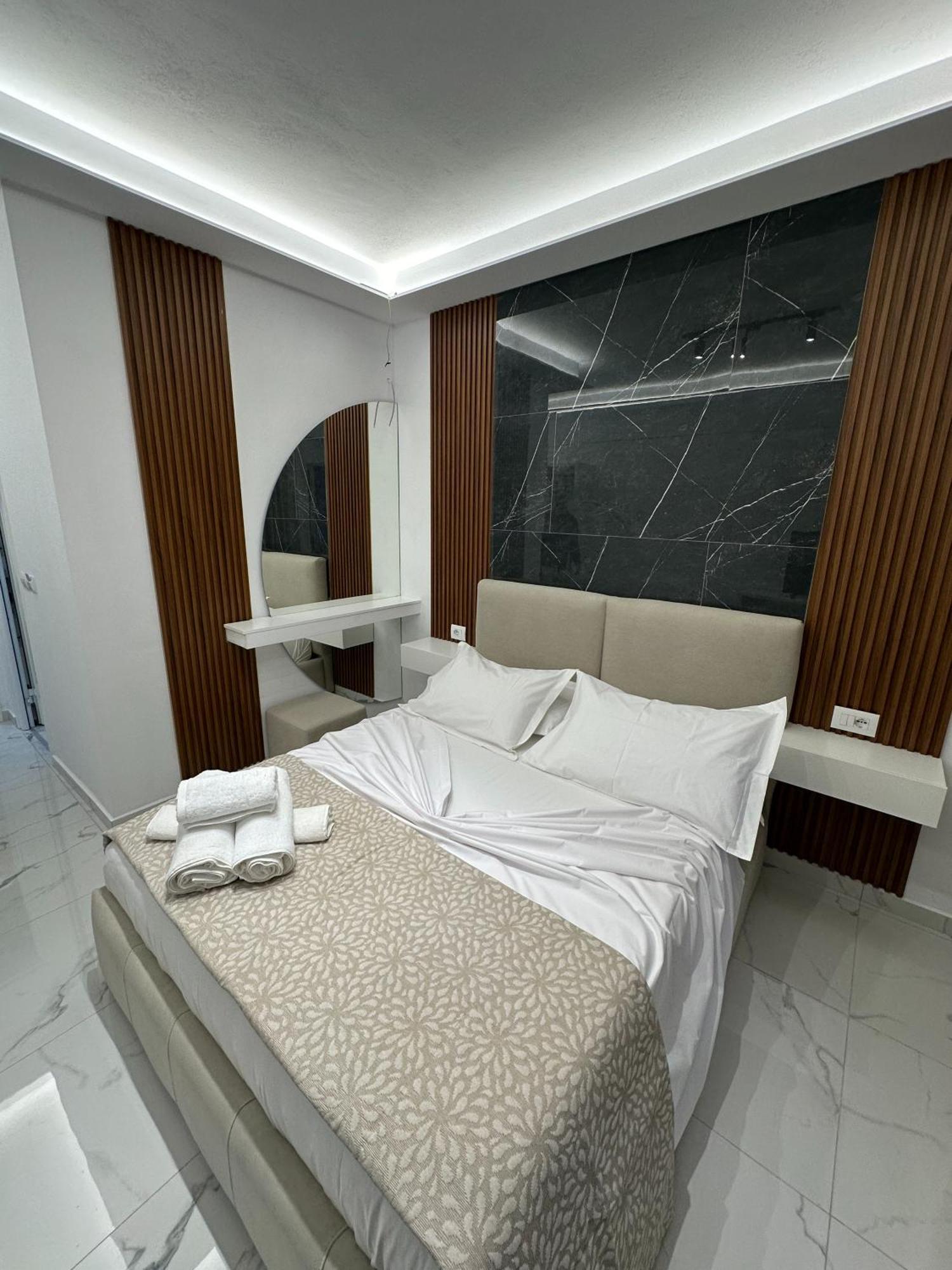 Hotel Elisabet Саранде Екстериор снимка